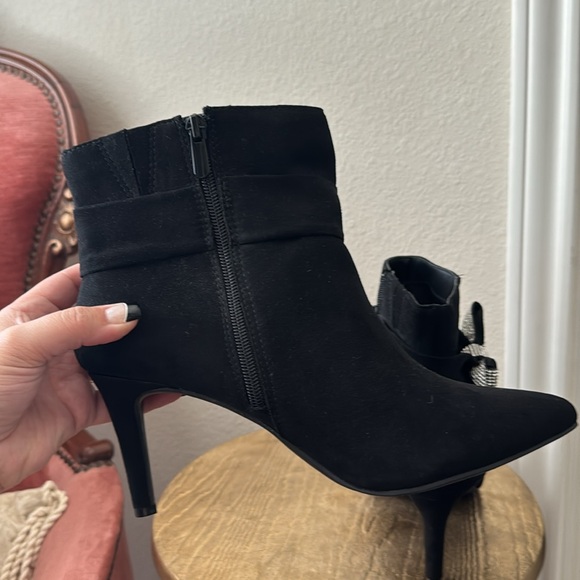 Torrid black/silver rhinestone bow, stiletto ankle bootie size 10WW (wide), NWOT - Picture 7 of 12